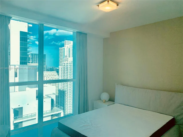 1080 Brickell Ave # 4009, Miami FL 33131