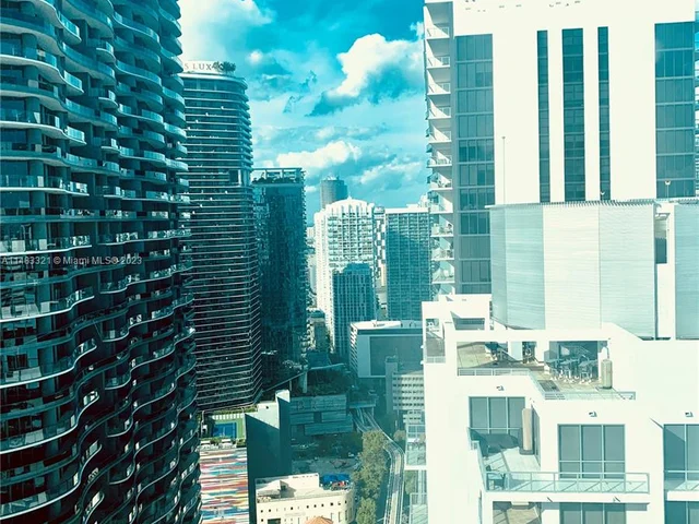 1080 Brickell Ave # 4009, Miami FL 33131