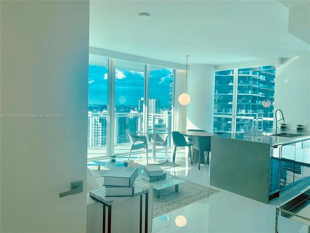 1080 Brickell Ave # 4009, Miami FL 33131