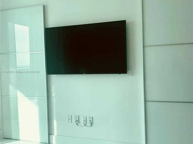 1080 Brickell Ave # 4009, Miami FL 33131