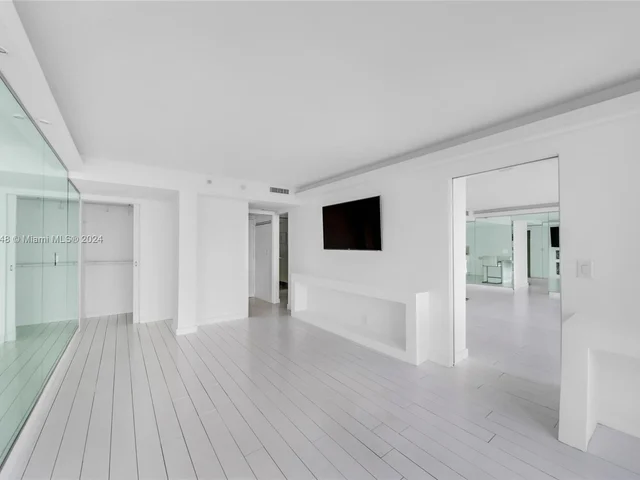 7601 E Treasure Dr # 2016, North Bay Village FL 33141