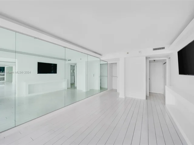 7601 E Treasure Dr # 2016, North Bay Village FL 33141