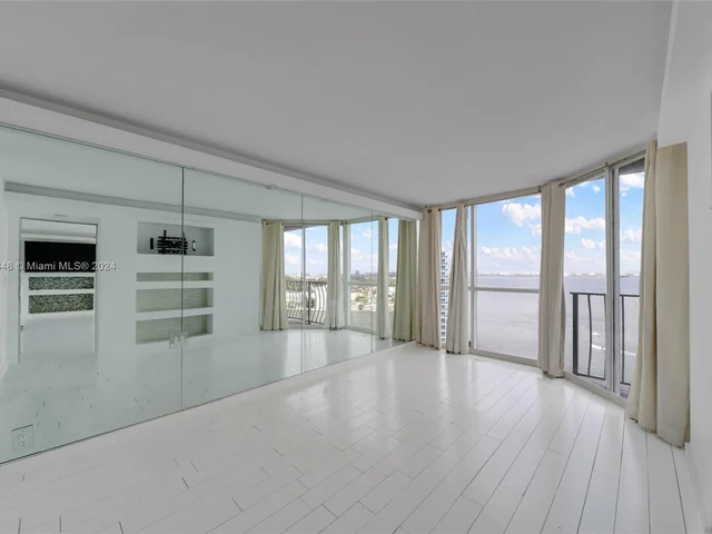 7601 E Treasure Dr # 2016, North Bay Village FL 33141