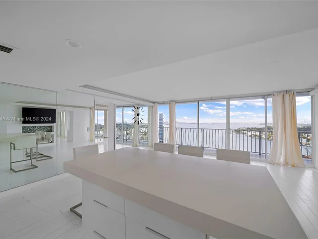 7601 E Treasure Dr # 2016, North Bay Village FL 33141