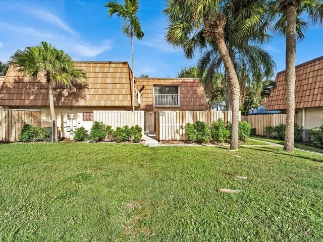 736 Mill Valley Pl # 736, West Palm Beach FL 33409