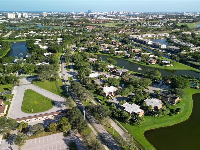 736 Mill Valley Pl # 736, West Palm Beach FL 33409