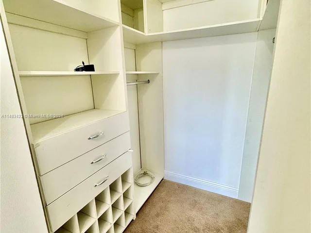 870 NE 207th Ter # 9, Miami FL 33179