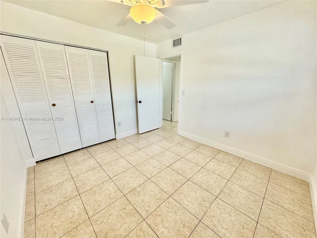 870 NE 207th Ter # 9, Miami FL 33179