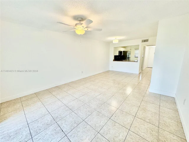 870 NE 207th Ter # 9, Miami FL 33179