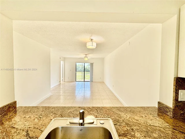 870 NE 207th Ter # 9, Miami FL 33179