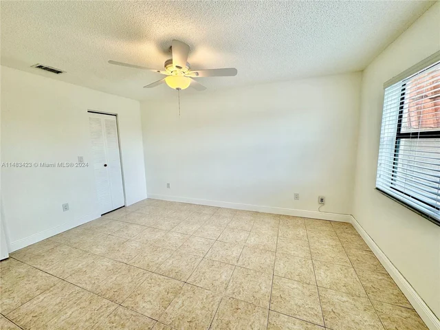 870 NE 207th Ter # 9, Miami FL 33179