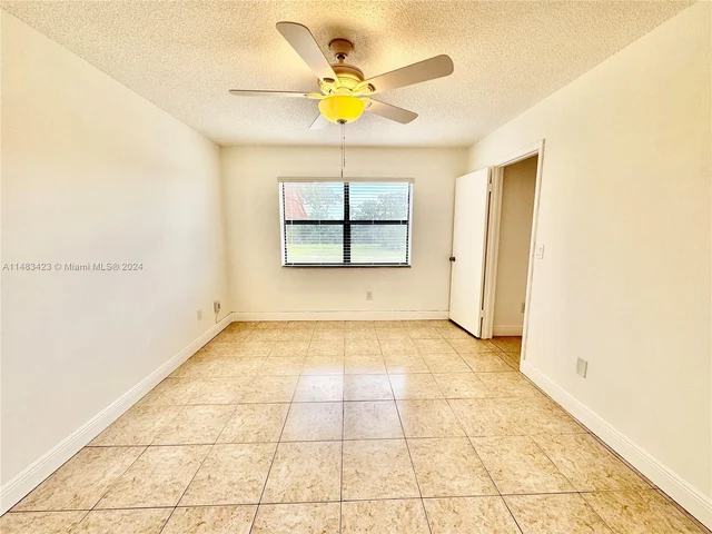 870 NE 207th Ter # 9, Miami FL 33179