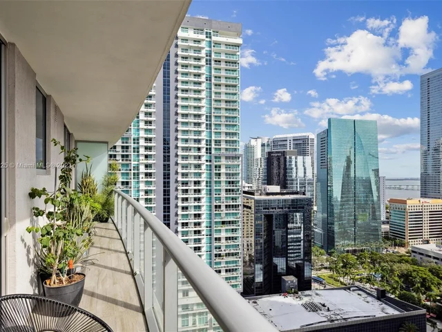 1100 S Miami Ave # 2704, Miami FL 33130