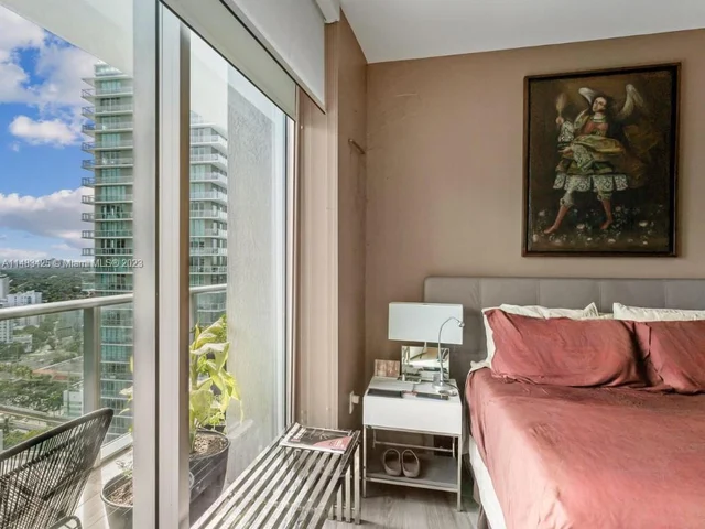 1100 S Miami Ave # 2704, Miami FL 33130
