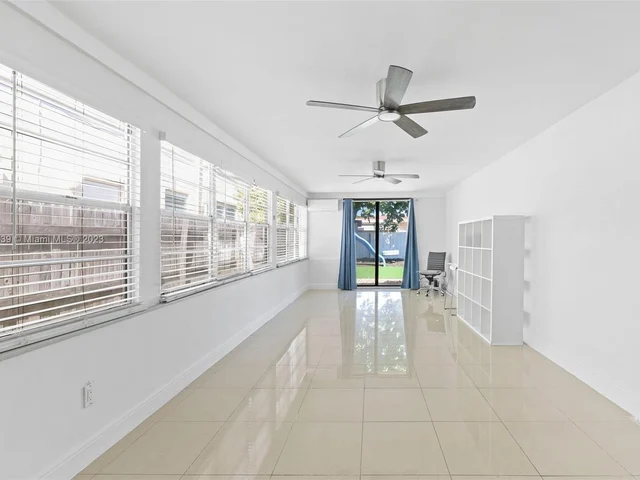 775 81st St, Miami Beach FL 33141