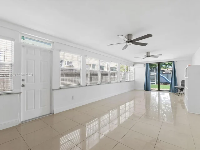 775 81st St, Miami Beach FL 33141