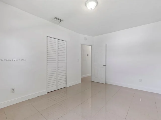 775 81st St, Miami Beach FL 33141