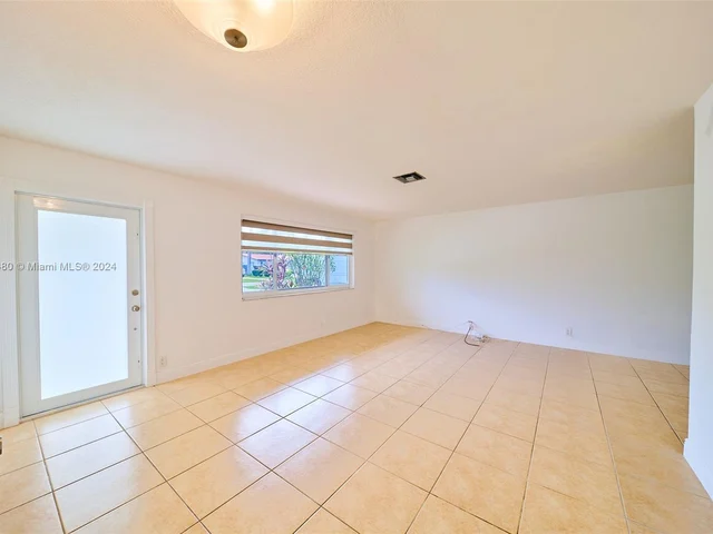 1431 Coolidge St, Hollywood FL 33020