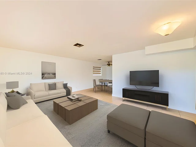 1431 Coolidge St, Hollywood FL 33020