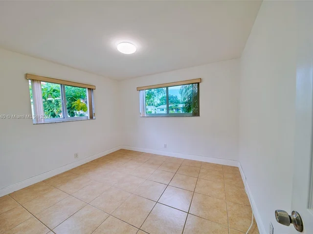 1431 Coolidge St, Hollywood FL 33020