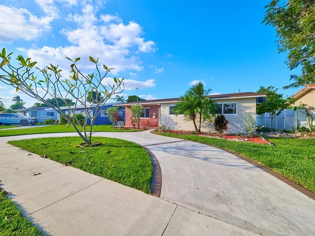 1431 Coolidge St, Hollywood FL 33020