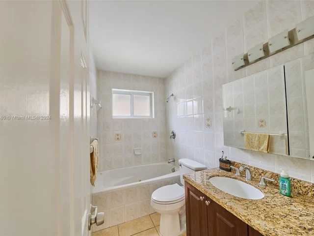 1431 Coolidge St, Hollywood FL 33020