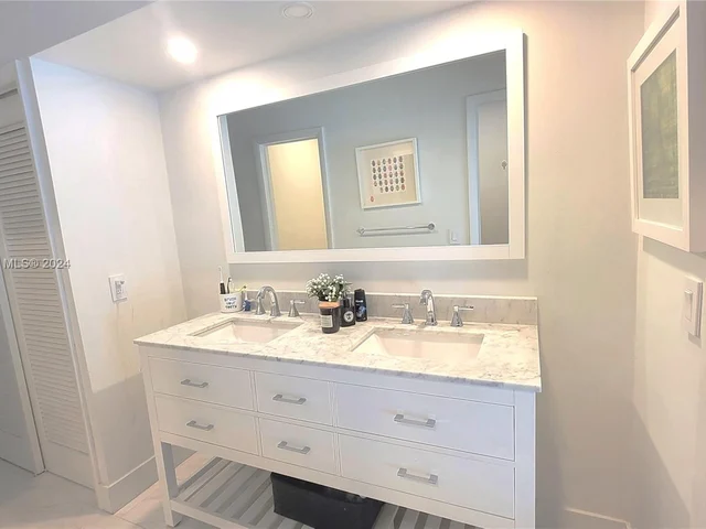 6200 SW 118th St, Pinecrest FL 33156