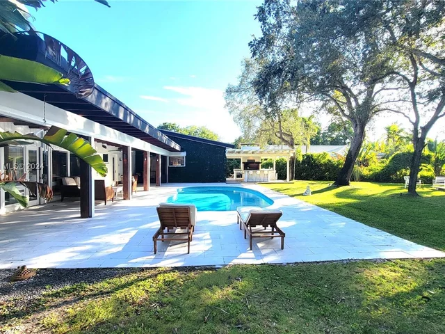 6200 SW 118th St, Pinecrest FL 33156