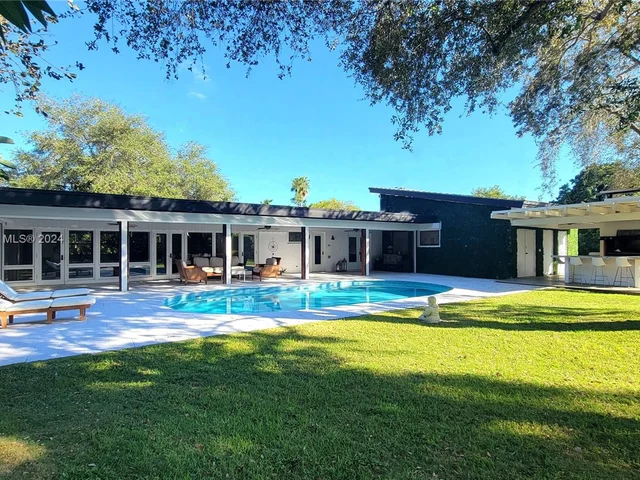 6200 SW 118th St, Pinecrest FL 33156