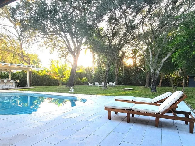 6200 SW 118th St, Pinecrest FL 33156