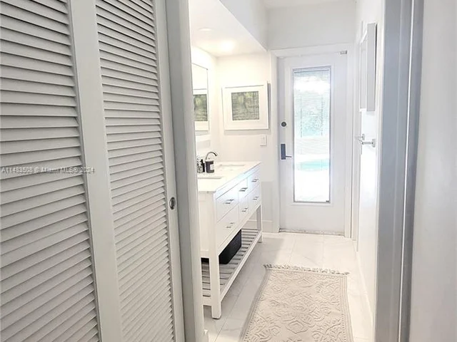 6200 SW 118th St, Pinecrest FL 33156