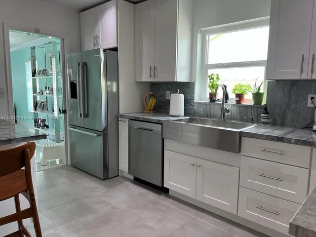 8852 Abbott Ave, Surfside FL 33154