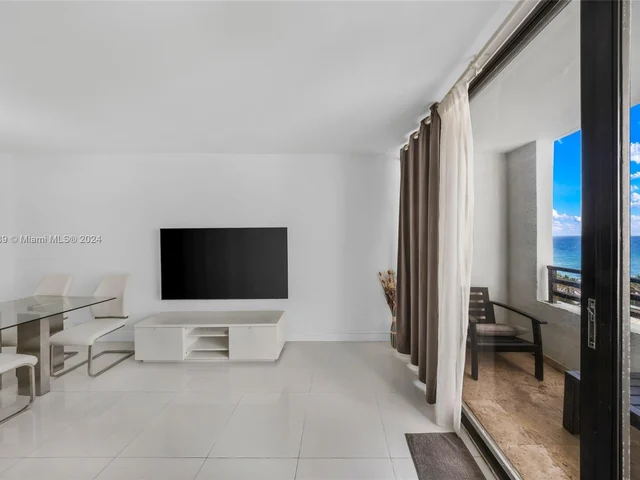 3505 S Ocean Dr # 1019, Hollywood FL 33019