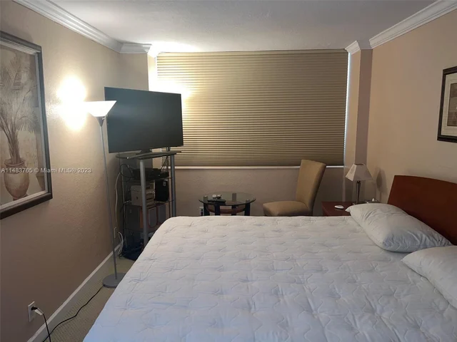 2030 S Ocean Dr # 1116, Hallandale Beach FL 33009