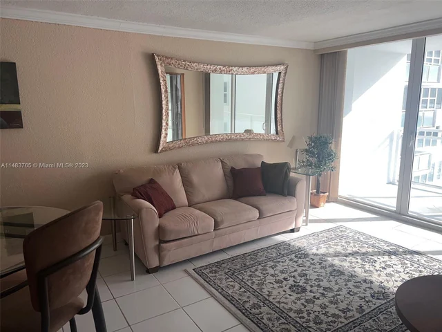 2030 S Ocean Dr # 1116, Hallandale Beach FL 33009