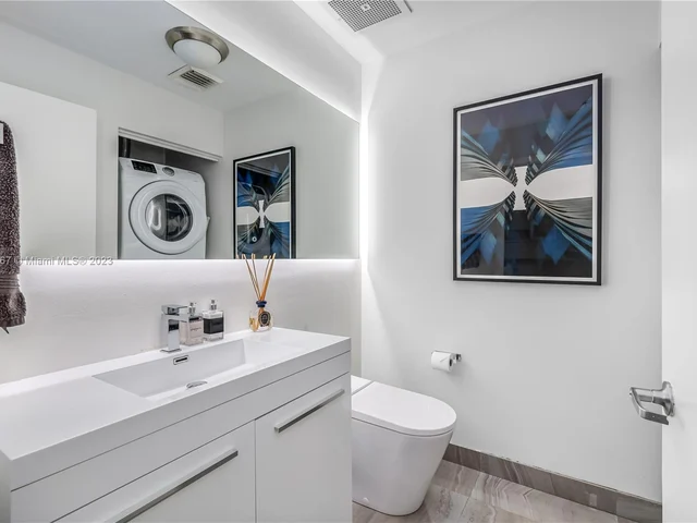 3470 E Coast Ave # H2303, Miami FL 33137