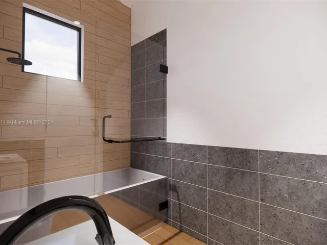 1814 NW 2nd Ct # D, Miami FL 33136