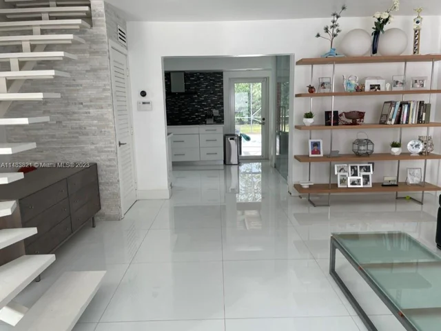 7360 SW 123rd Ter, Pinecrest FL 33156