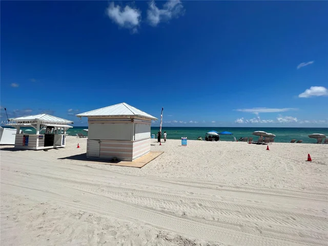 5225 Collins Ave # 411, Miami Beach FL 33140