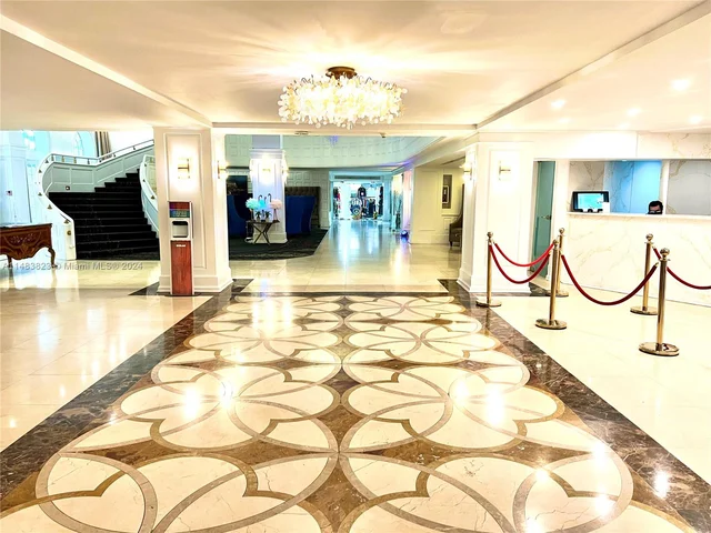 5225 Collins Ave # 411, Miami Beach FL 33140