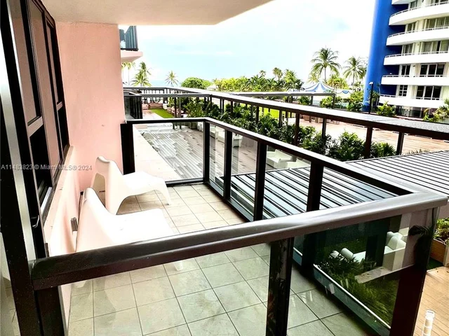 5225 Collins Ave # 411, Miami Beach FL 33140