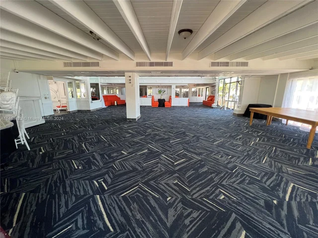 5225 Collins Ave # 411, Miami Beach FL 33140