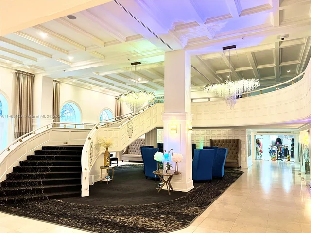 5225 Collins Ave # 411, Miami Beach FL 33140