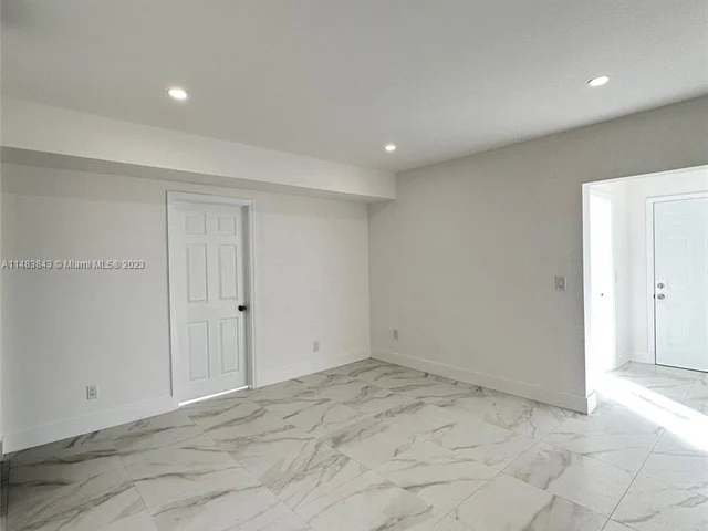 3025 NW 8th Ave # 1, Miami FL 33127