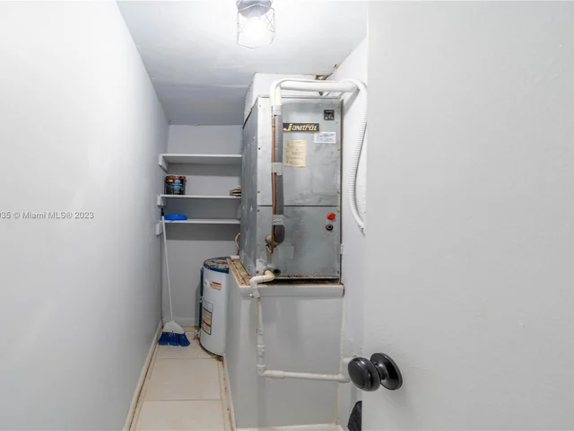 1400 NE 57th St # 205, Fort Lauderdale FL 33334