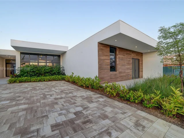 16539 N Botaniko Dr N # 0, Weston FL 33326