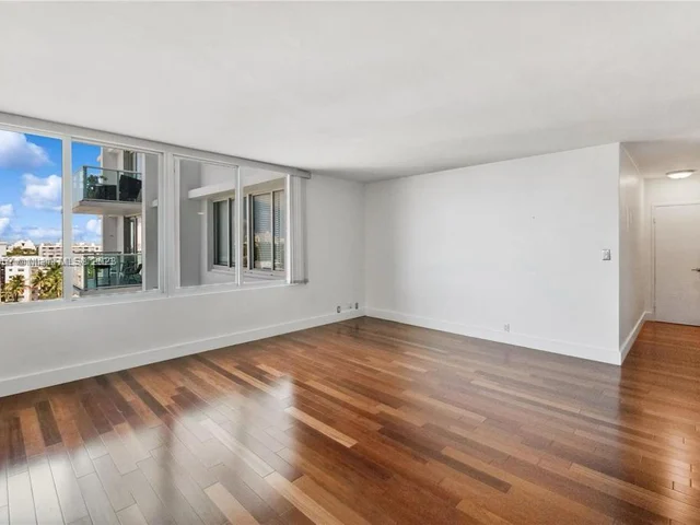 1000 West Ave # 905, Miami Beach FL 33139