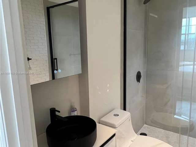 2829 Indian Creek Dr # 603, Miami Beach FL 33140