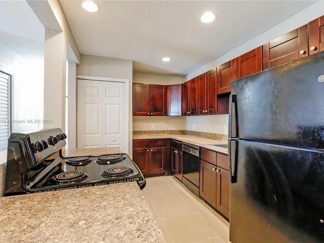 3620 NW 4th St # 0, Lauderhill FL 33311