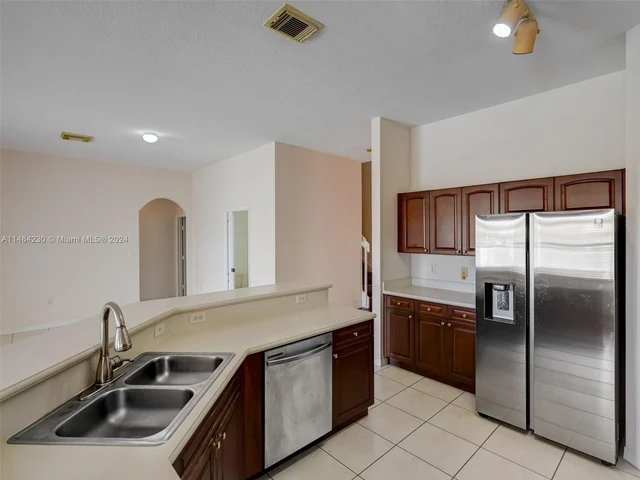 15883 SW 63rd Ter, Miami FL 33193